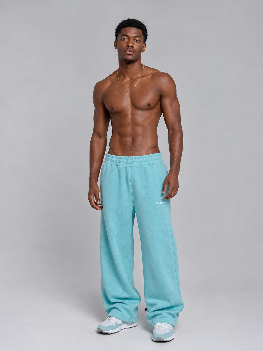 BEAHATER Open Leg Jogger Ocean Mint – Herren-Frontansicht oben ohne mit Baggy-Fit