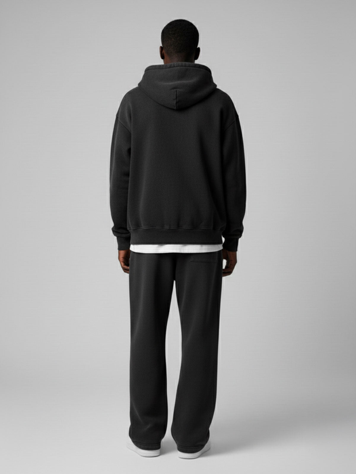 Open Leg Jogger in Washed Black aus schwerem 480 g/m² French Terry mit offenem Beinabschluss und lockerem Fit